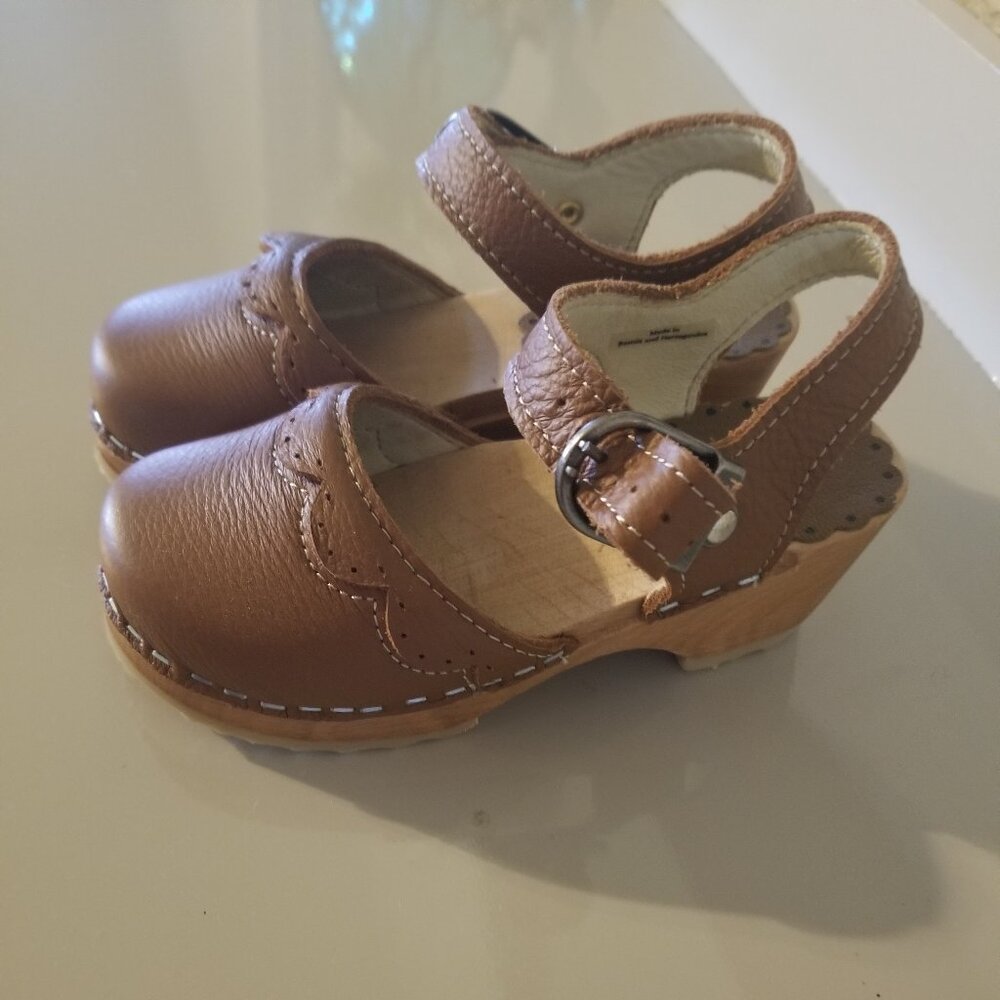 Hanna Andersson Girls Clogs - Brown Leather (27 EU)